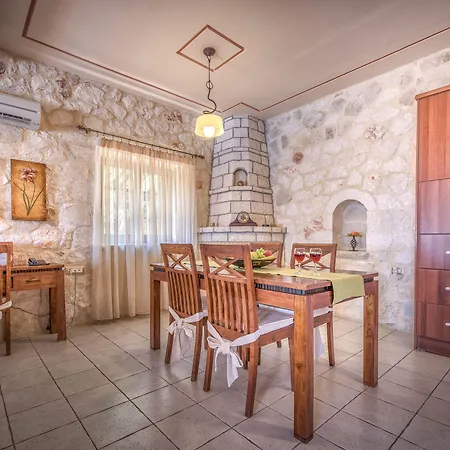 Emerald & - The Finest Of The World Villa